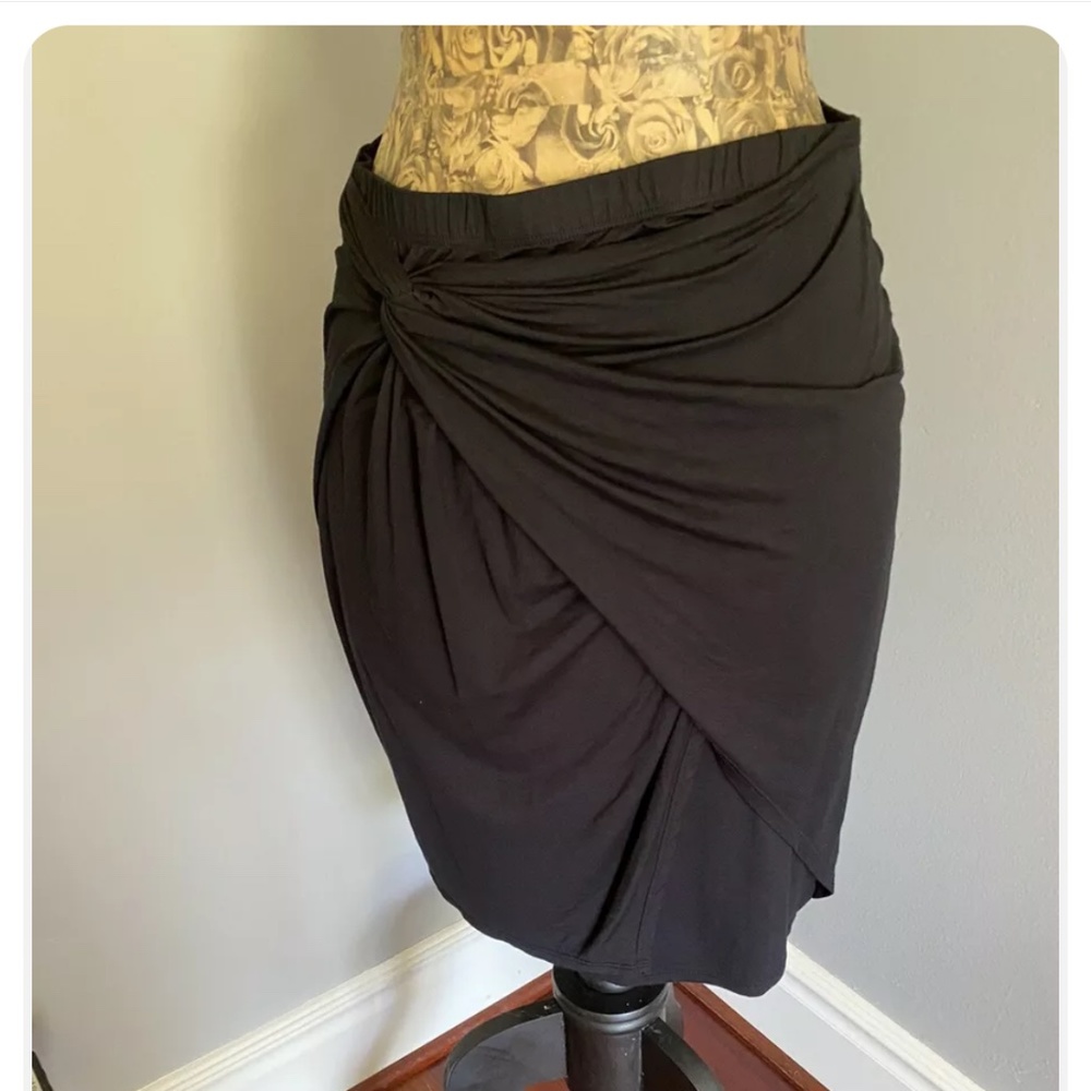Three Dots - Tulip Knit Skirt - Balck - Size M